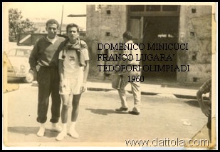 Mimmo Minicuci e Franco lugara' difronte Jacopino sul Corso 1960